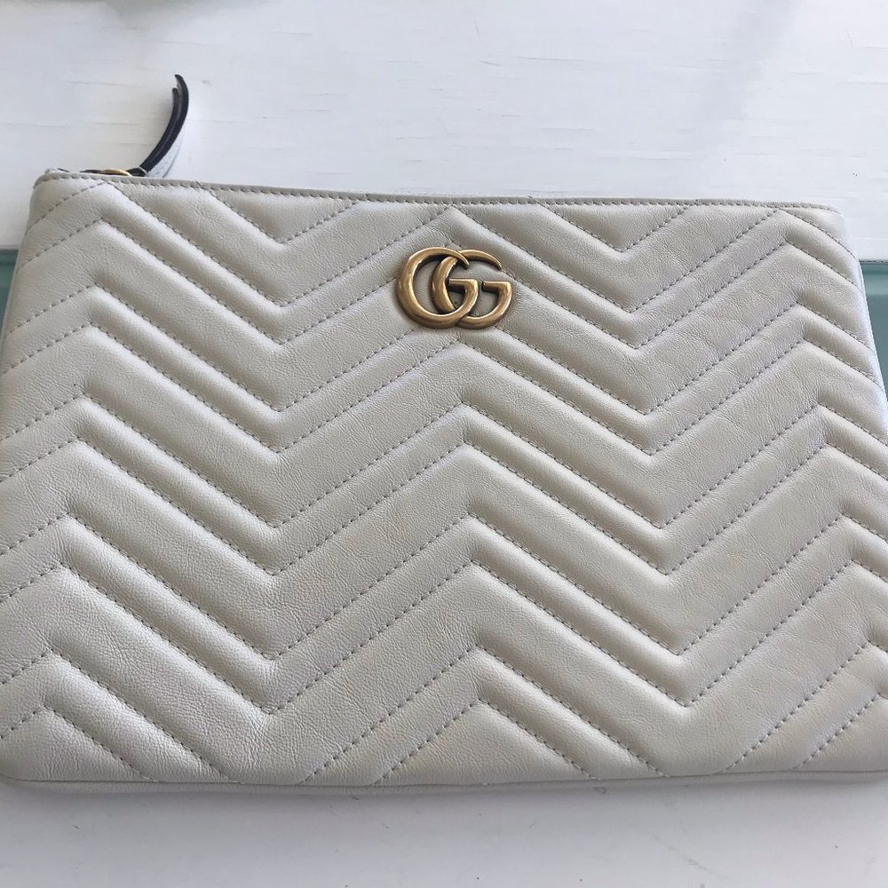 Gucci  Original Large quilted Bag Zip pouch wallet
